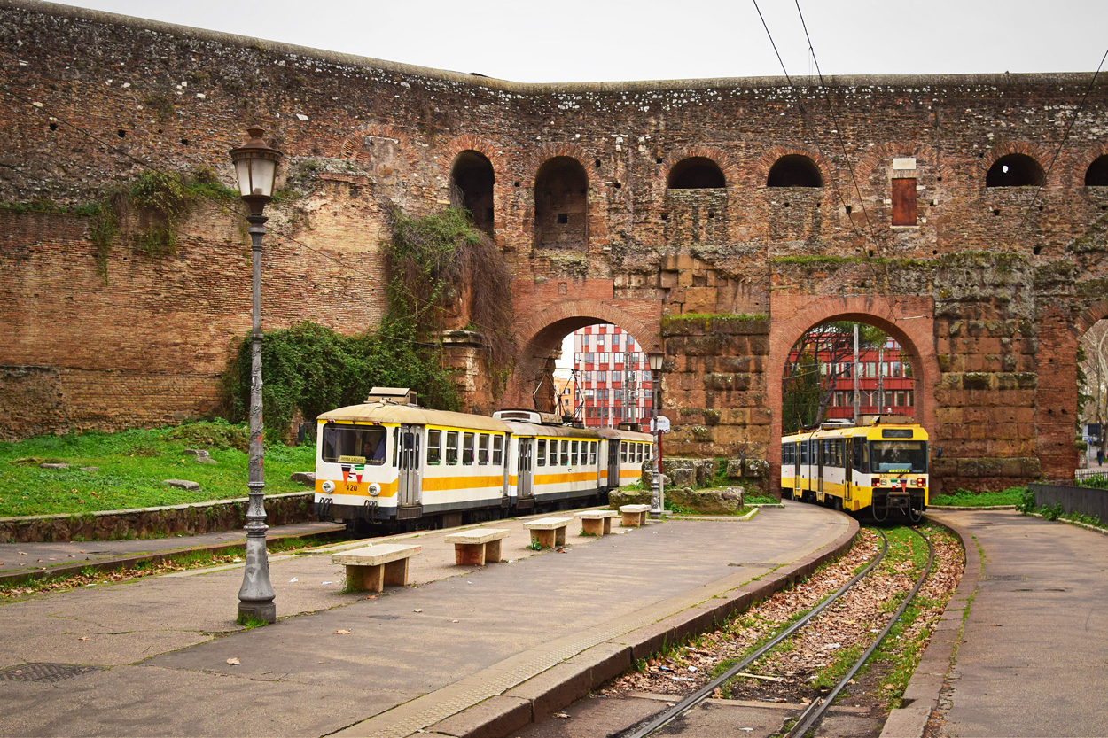 Рим, STEFER series 420 № 420; Рим, Firema T66 series 830 № 836