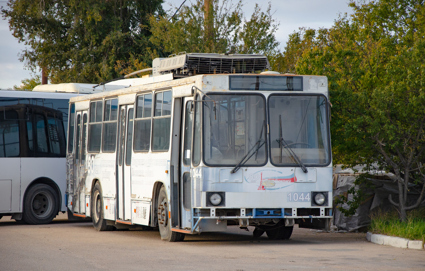 Szevasztopol, YMZ T2 — 1044