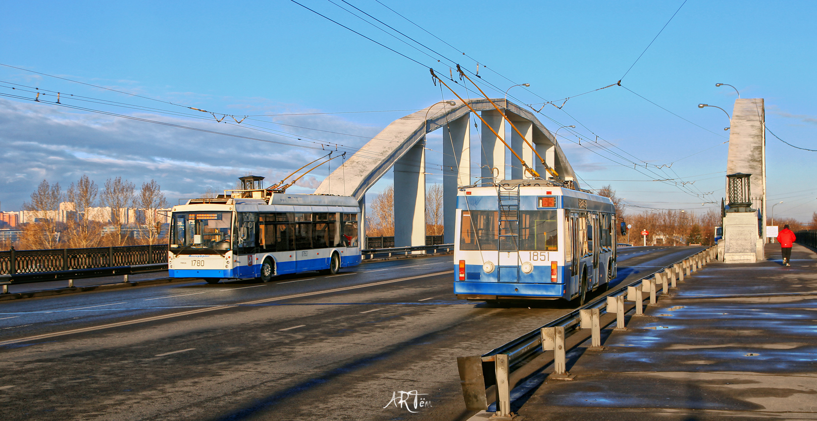 Москва, Тролза-5265.00 «Мегаполис» № 1780; Москва, БКМ 321 № 1851