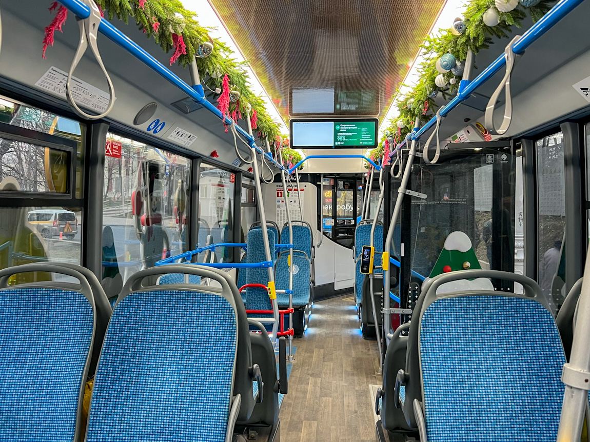 Москва, КАМАЗ-6282 № 411427