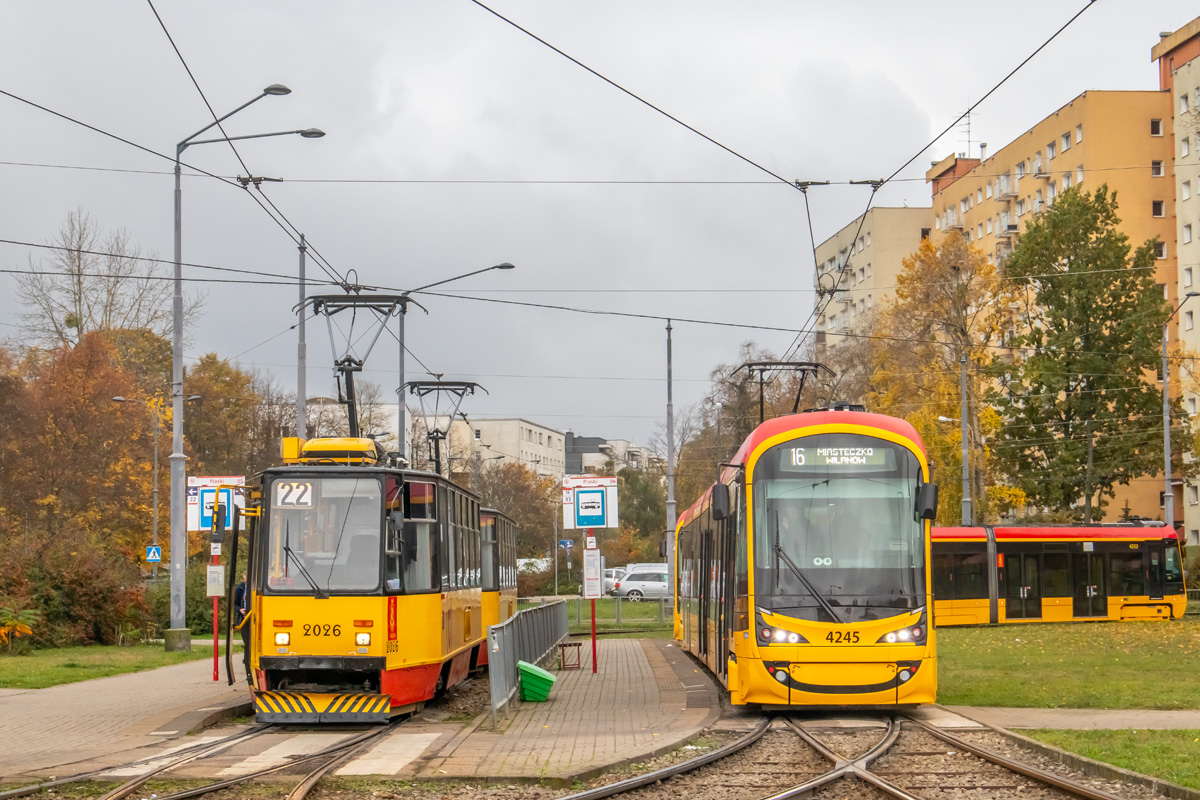 Варшава, Konstal 105N2k № 2026; Варшава, Hyundai Rotem 140N № 4245