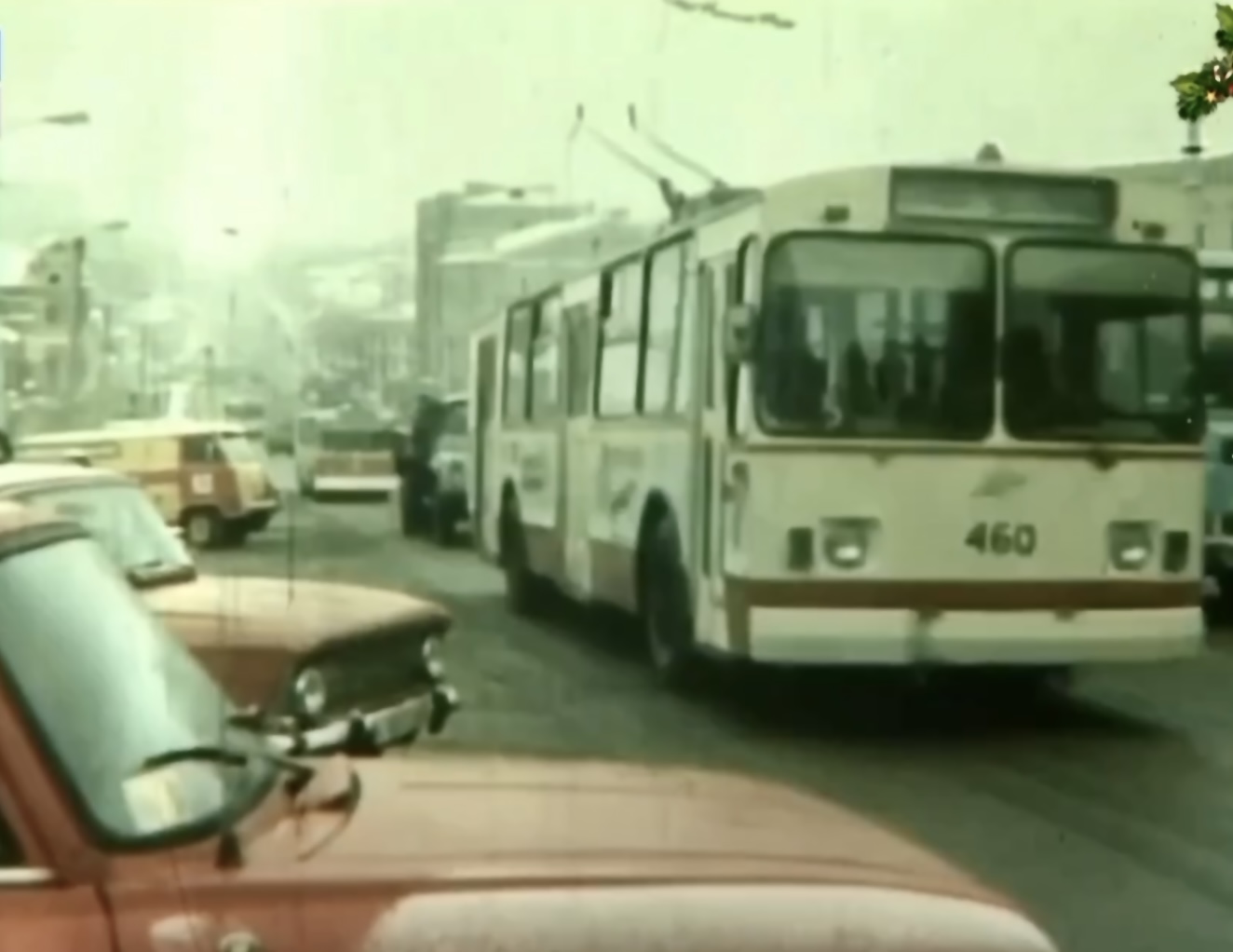 Kirov, ZiU-682V N°. 460