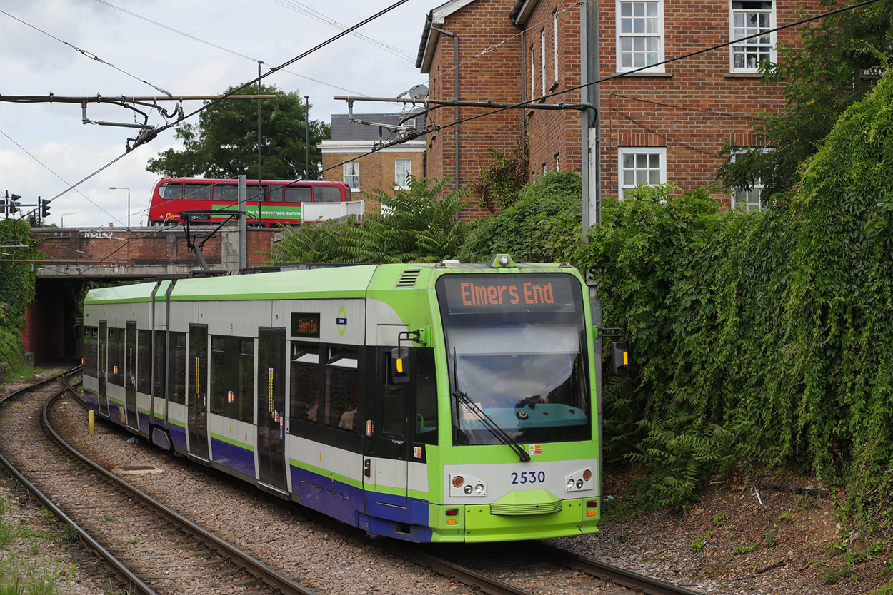 Лондон, Bombardier CR-4000 № 2530