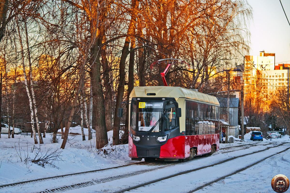 Nizhny Novgorod, BKM T811 "MiNiN" # 1825