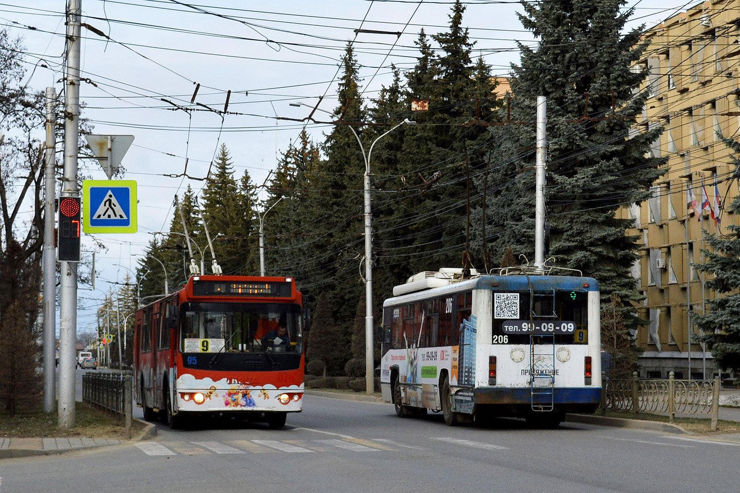Ставрополь, ЗиУ-682Г-016.05 № 95; Ставрополь, БТЗ-52764Р № 206