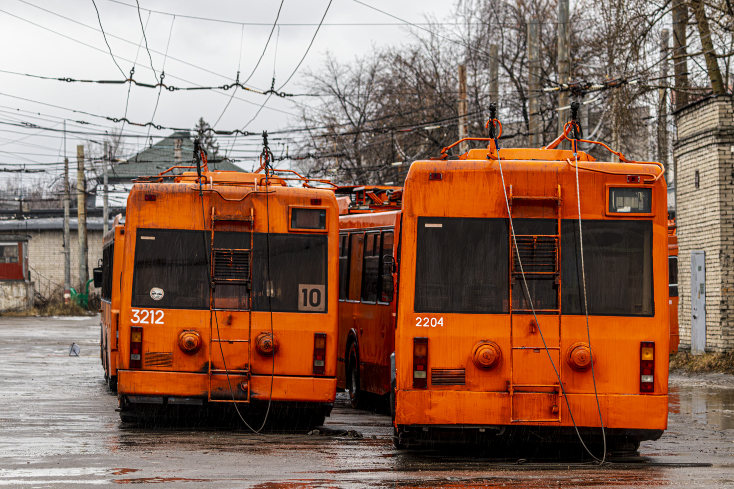 Nijni Novgorod, BKM 321 Nr. 3212; Nijni Novgorod, BKM 321 Nr. 2204