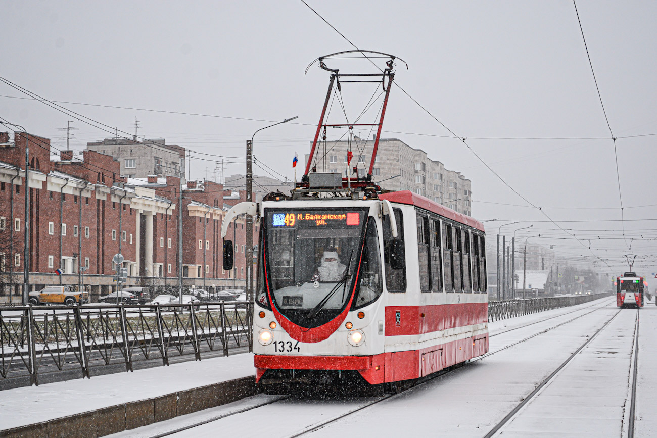 Sankt Petersburg, 71-134A (LM-99AVN) Nr. 1334