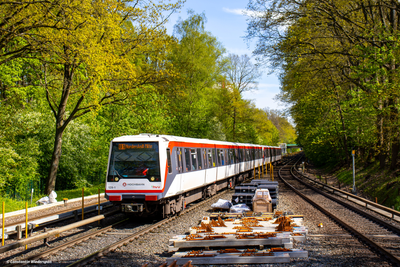 Hamburg, HHA DT4.1 № 129; Hamburg — U-Bahn — Linie U1