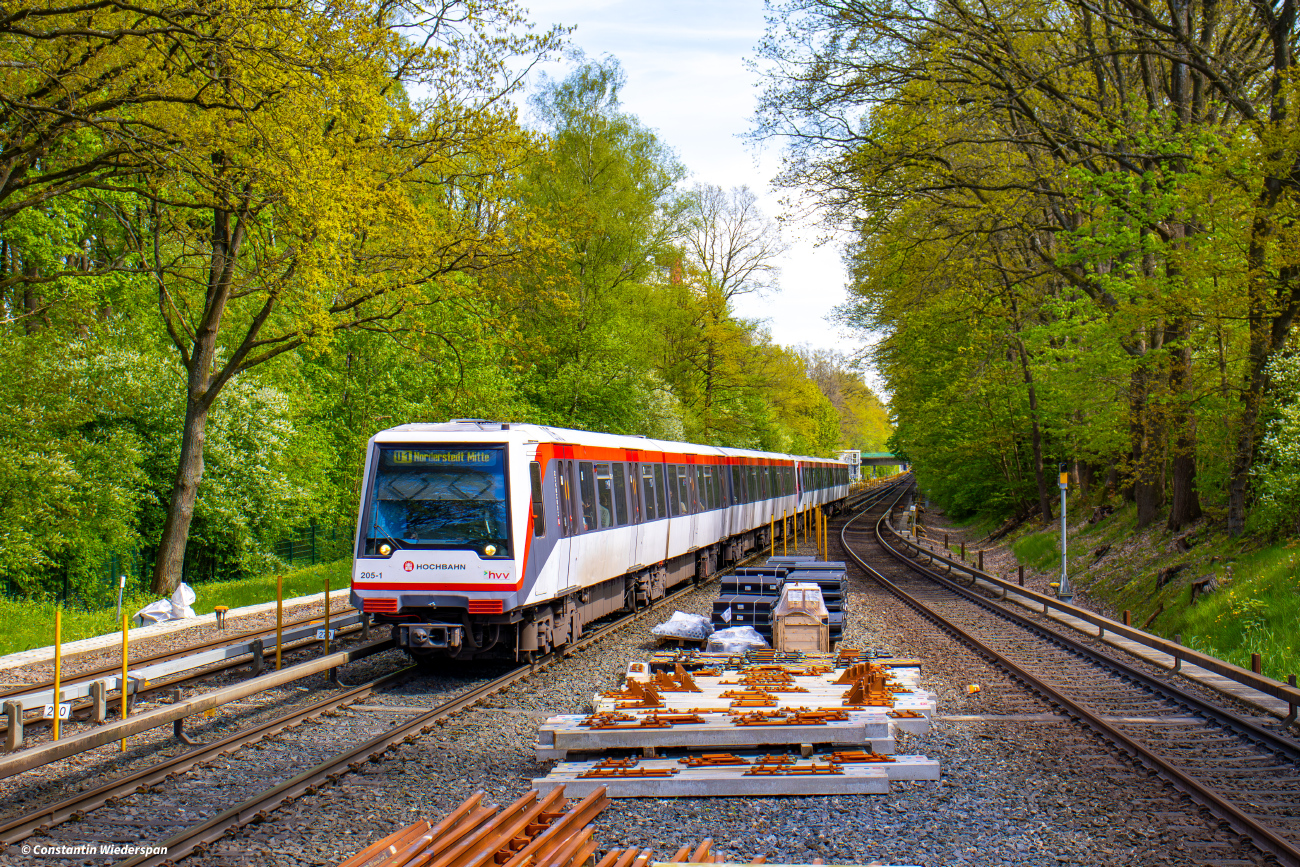 汉堡, HHA DT4.5 # 205; 汉堡 — U-Bahn — Linie U1