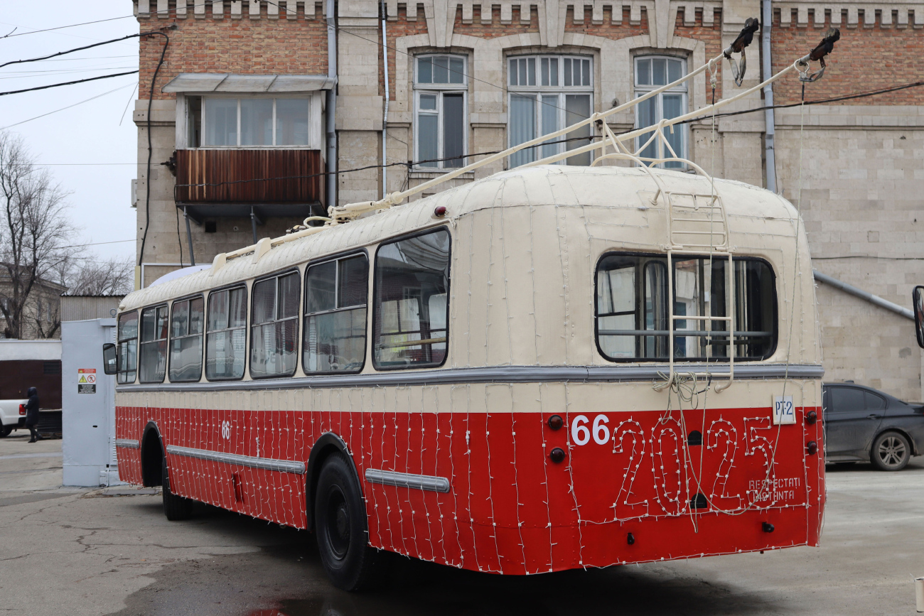 Кишинёв, ЗиУ-5Д № 66
