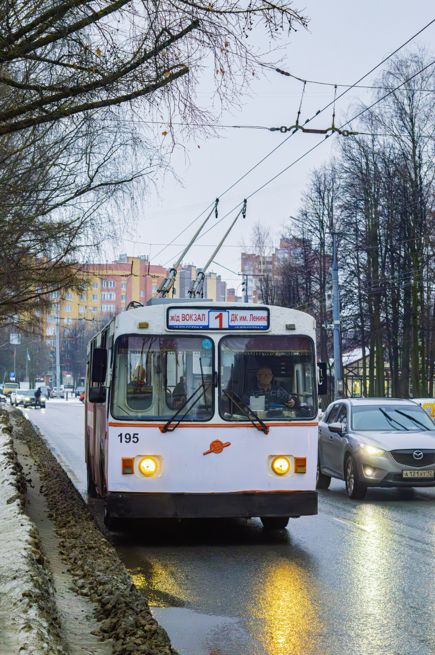 Йошкар-Ола, ЗиУ-682В № 195