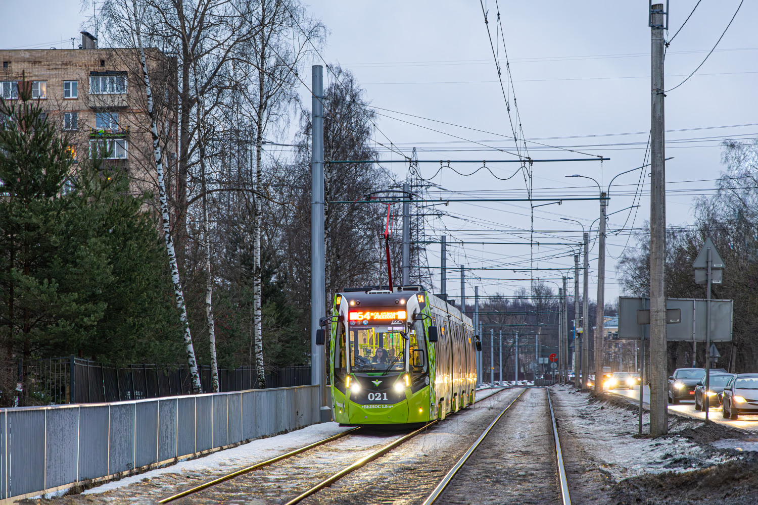 Petrohrad, Stadler B85600M č. 021