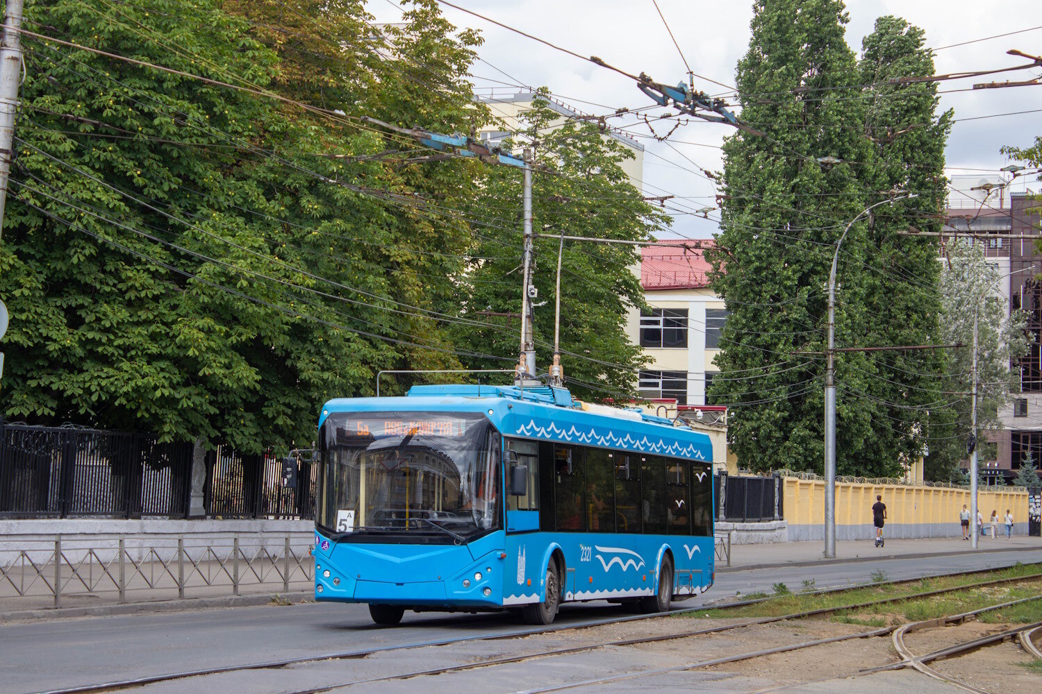 Саратов, БКМ 321 № 2321