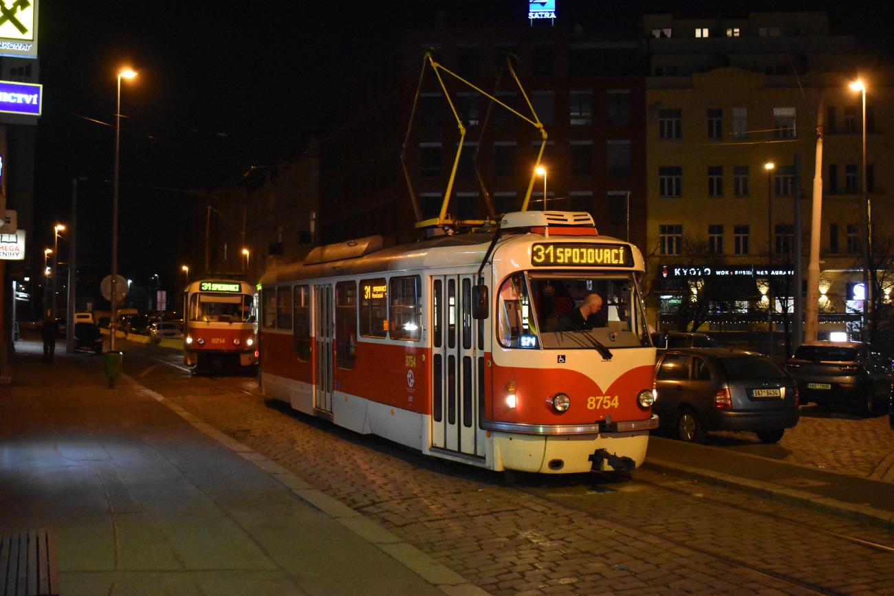 Прага, Tatra T3R.PLF № 8754