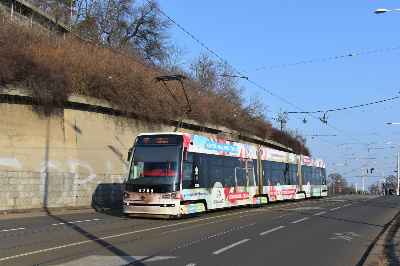 Praga, Škoda 15T1 ForCity Alfa Praha Nr. 9209