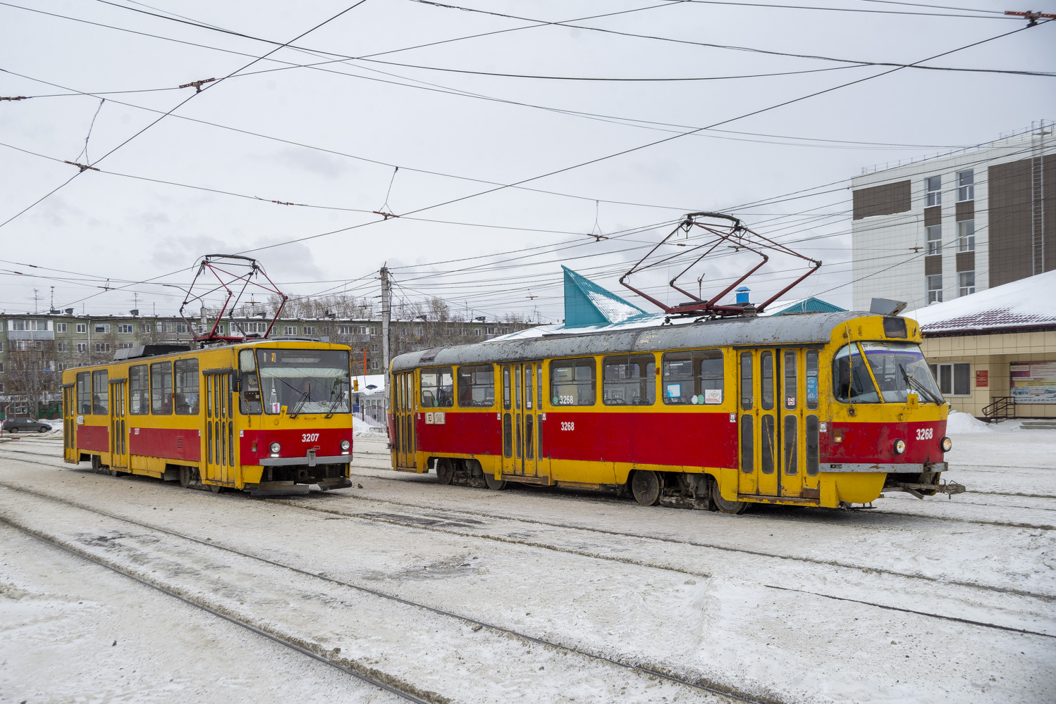 Барнаул, Tatra T6B5SU № 3207; Барнаул, Tatra T3SU № 3268