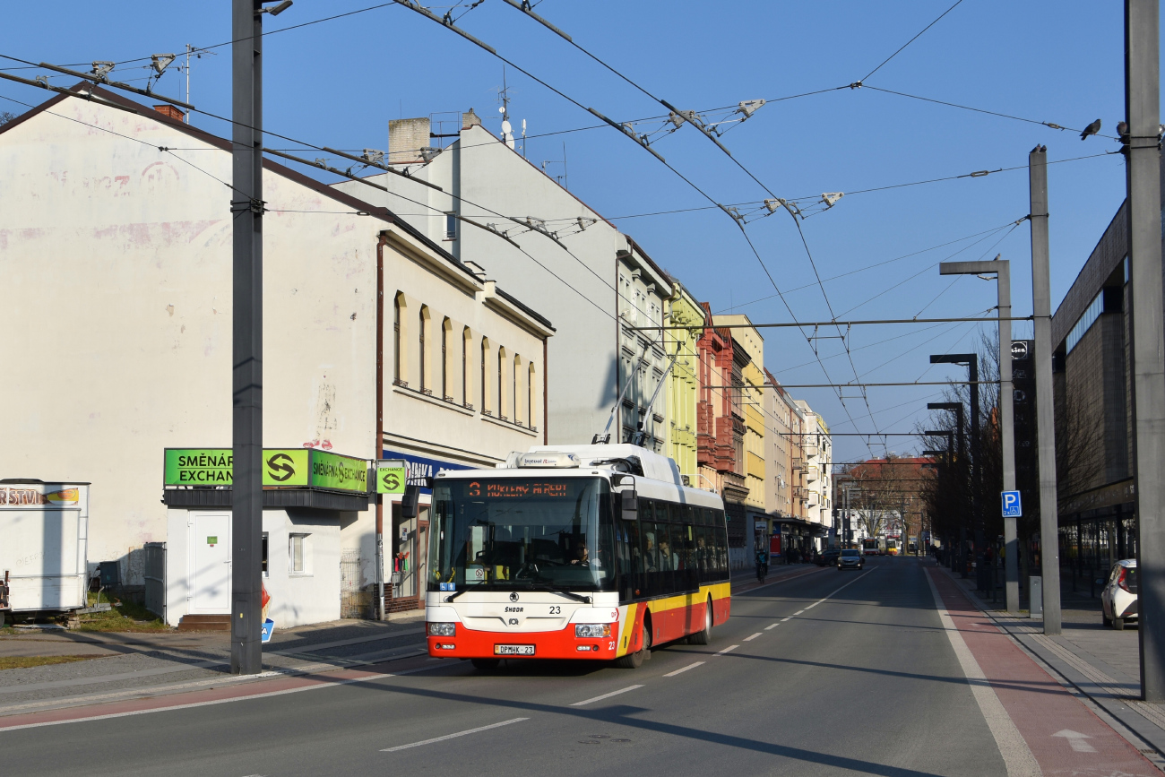 Градзец-Кралавэ, Škoda 30Tr SOR № 23