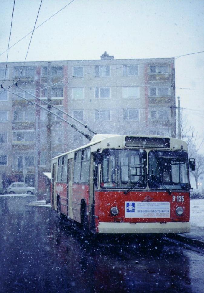 Szeged, ZiU-682UV nr. 9-135