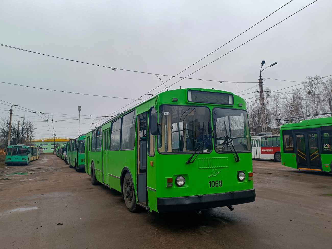 Житомир, ЗиУ-682Г-016 (018) № 1069