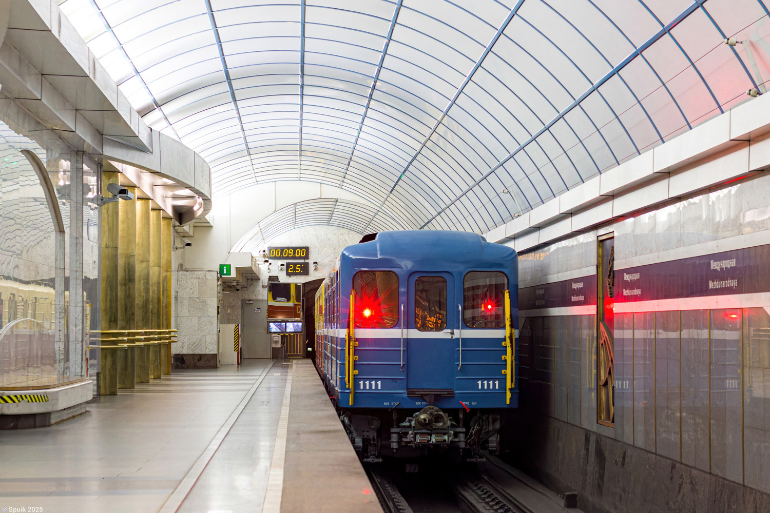 Санкт-Петербург, 81-717.5П № 1111