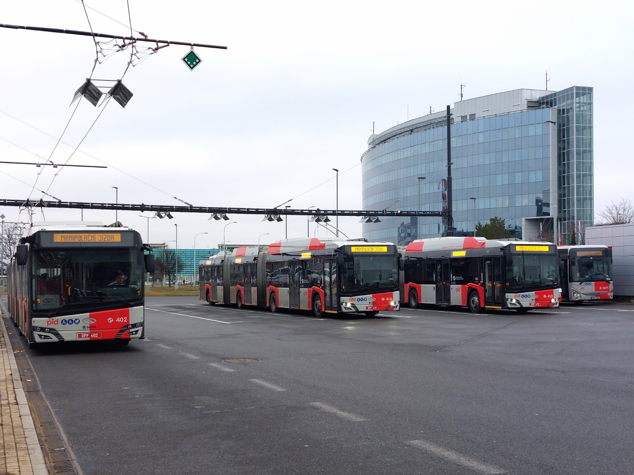 Прага, Škoda-Solaris 24m (Škoda 38Tr) № 402; Прага, Škoda-Solaris 24m (Škoda 38Tr) № 410