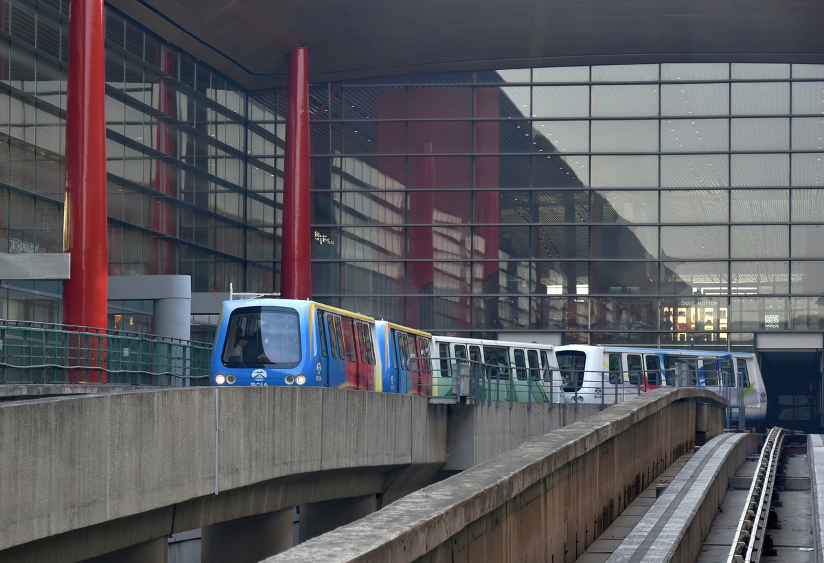 Пекин, Bombardier Innovia APM 100 № 3; Пекин — Пиплмувер аэропорта Шоуду