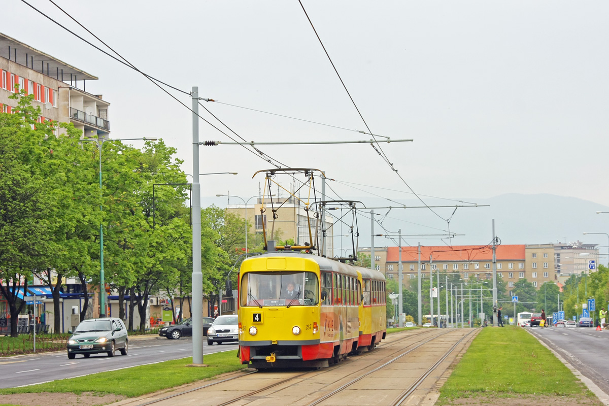 Мост ― Литвинов, Tatra T3M.3 № 237