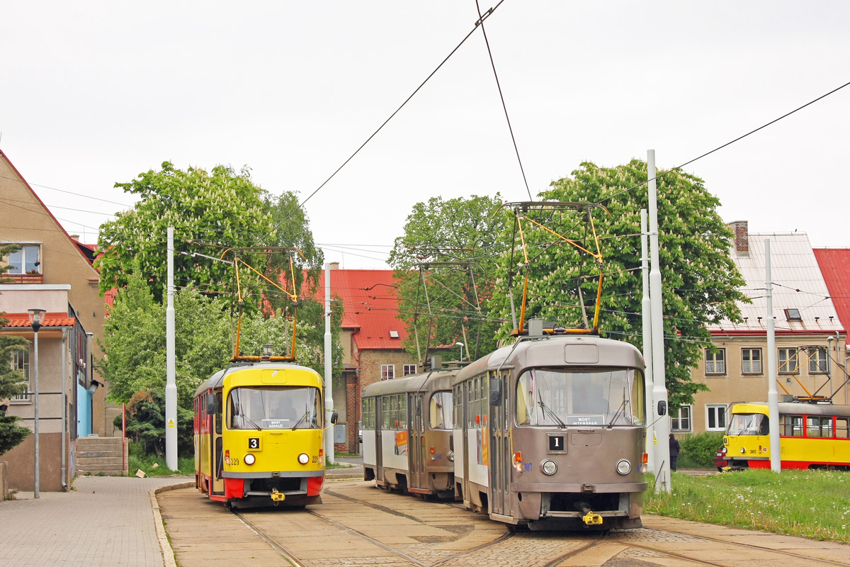 Мост ― Литвинов, Tatra T3SU № 229; Мост ― Литвинов, Tatra T3M.3 № 307