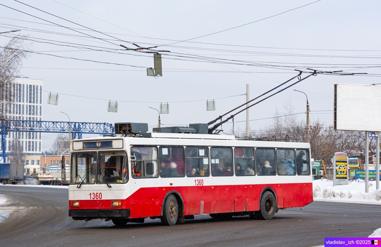 Ижевск, ВМЗ-5298-22 № 1360