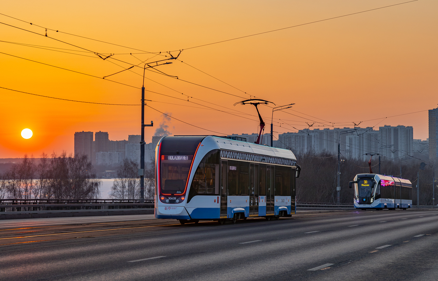 Москва, 71-911ЕМ «Львёнок» № 30628