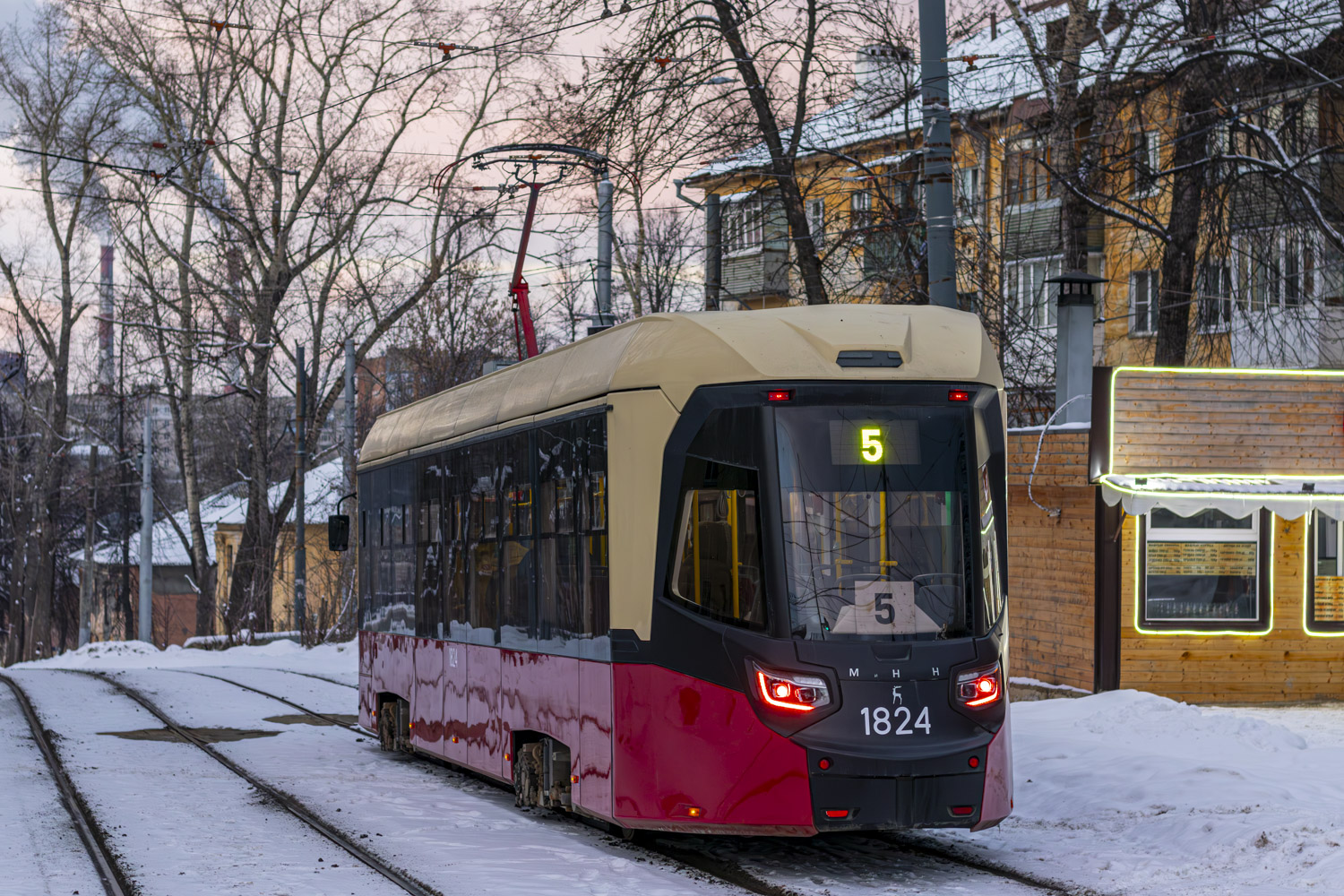 Нижни Новгород, БКМ Т811 «МиНиН» № 1824