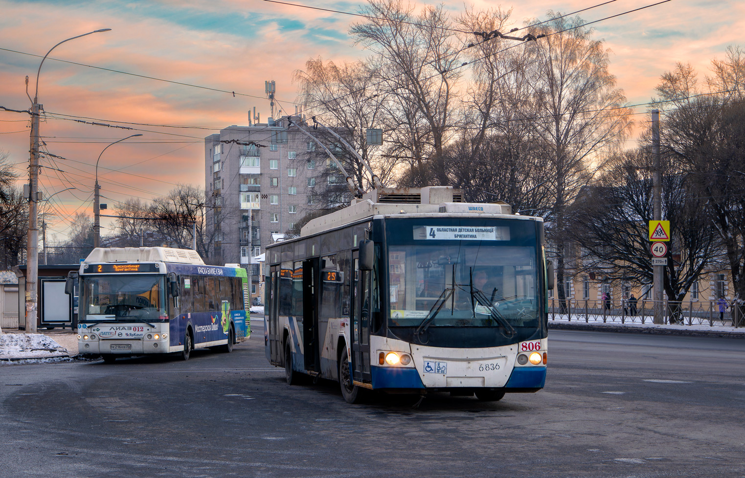 Вологда, ВМЗ-5298.01 «Авангард» № 806