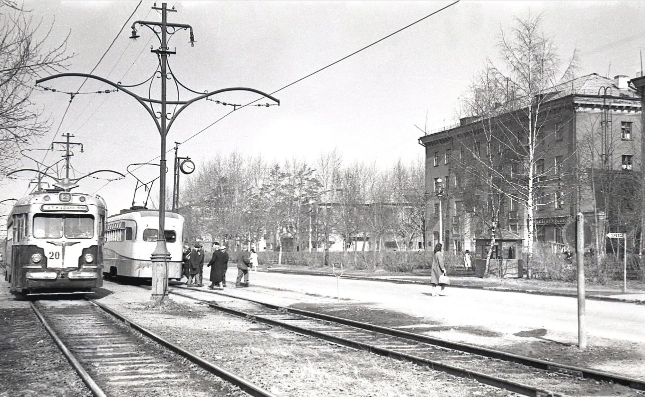 Nizhniy Tagil, MTV-82 č. 20; Nizhniy Tagil — Historical photos