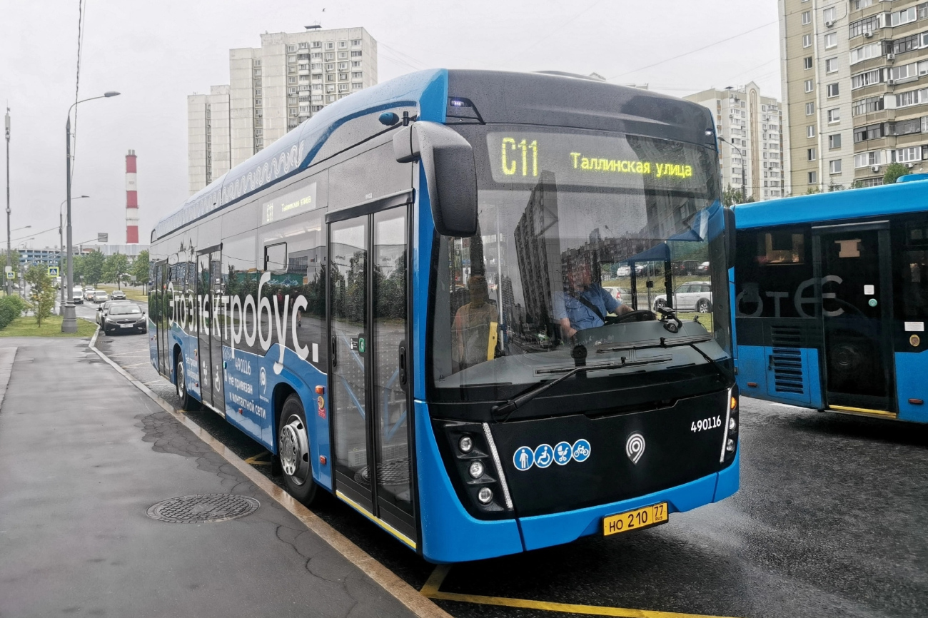 Moskva, KAMAZ-6282 č. 490116