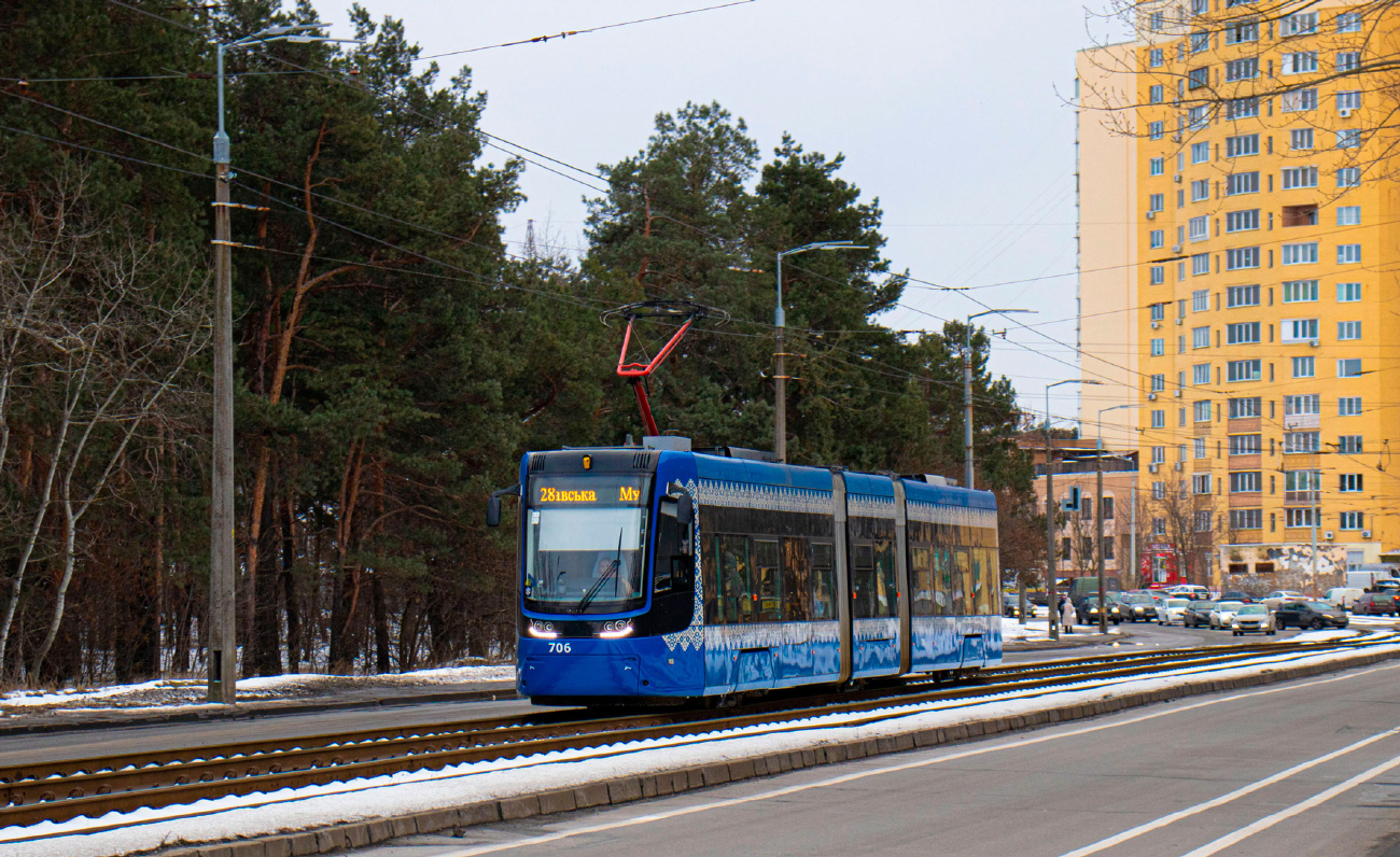 Kijev, PESA 71-414K-2 (Fokstrot) — 706