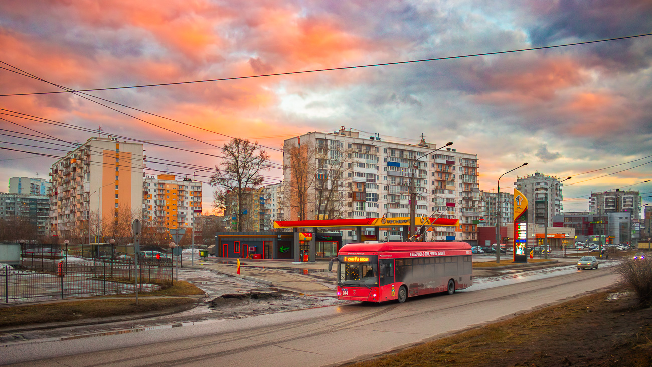 Новокузнецк, УТТЗ-6241.01 «Горожанин» № 044