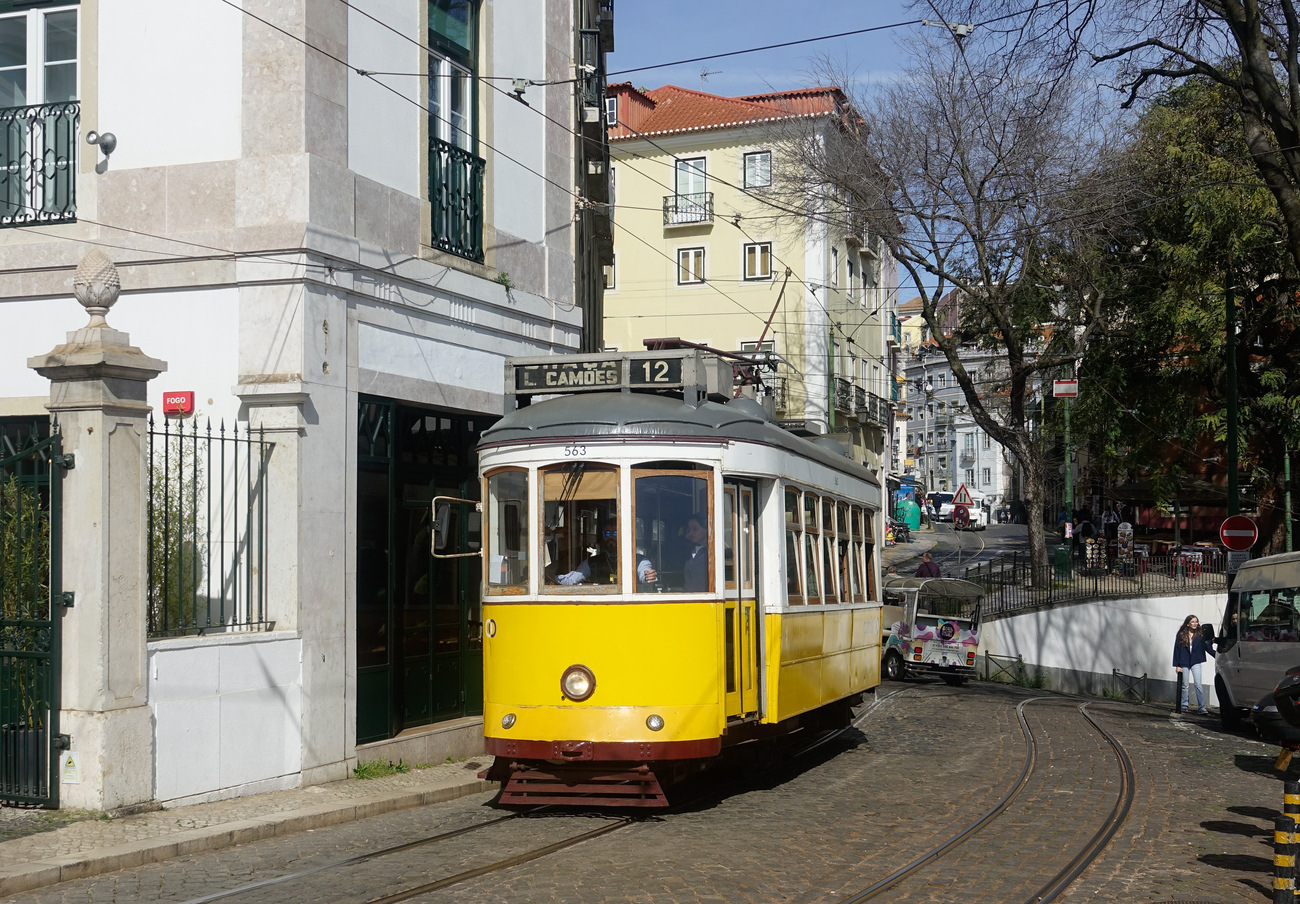 Лиссабон, Carris 2-axle motorcar (Remodelado) № 563