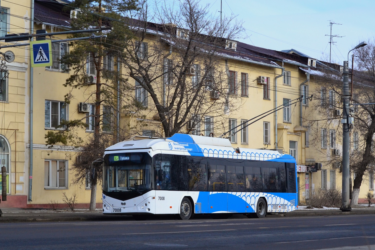 Волгоград, БКМ 32100D № 7008