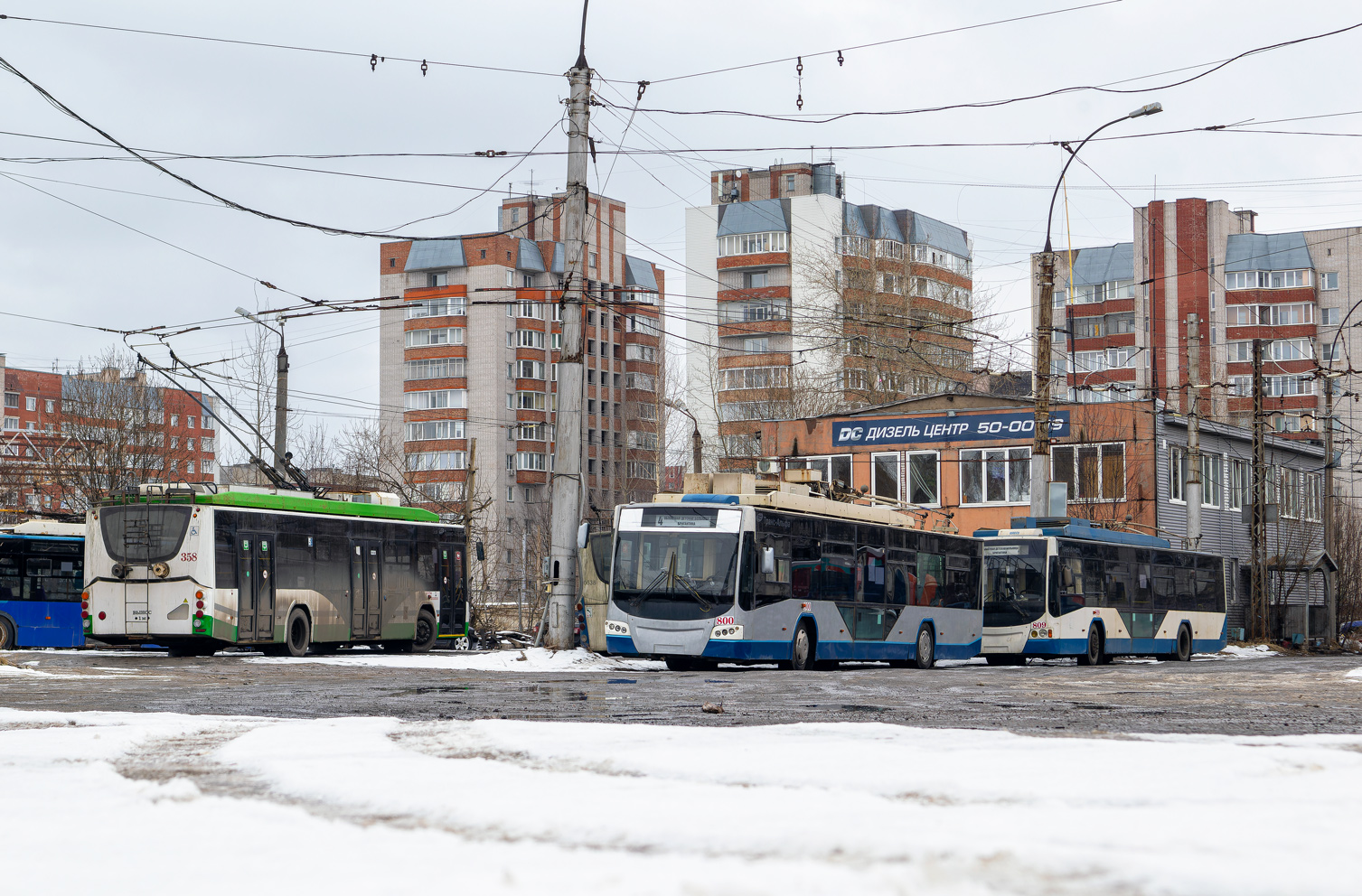 Вологда, ВМЗ-5298.01 «Авангард» № 358; Вологда, ВМЗ-5298.01 «Авангард» № 800