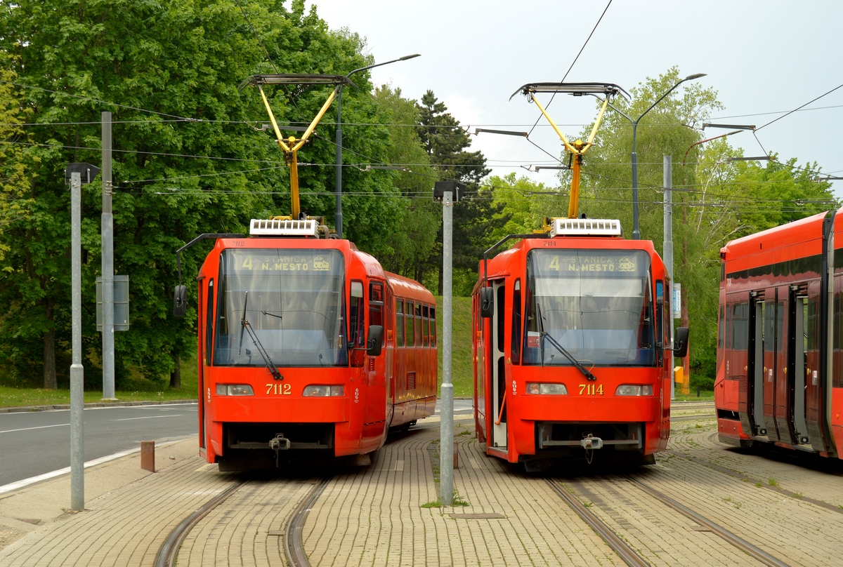 Братислава, Tatra K2S № 7112; Братислава, Tatra K2S № 7114