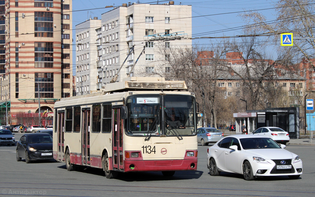 Chelyabinsk, LiAZ-5280 (VZTM) № 1134
