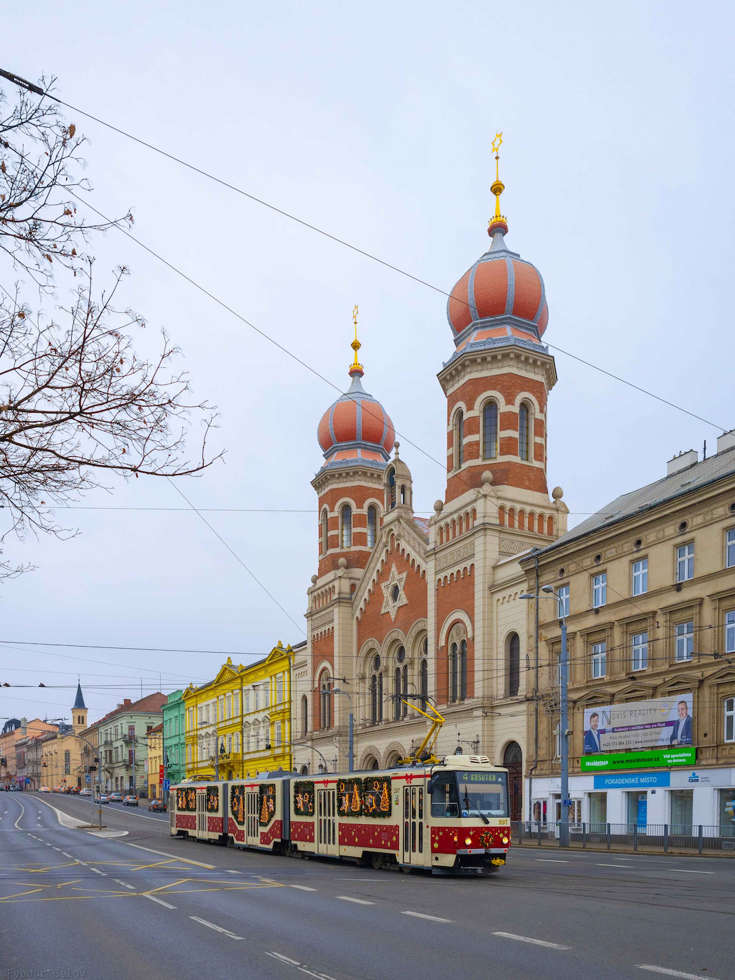 Plzeň, Tatra KT8D5R.N2P č. 297; Plzeň — Christmas tram