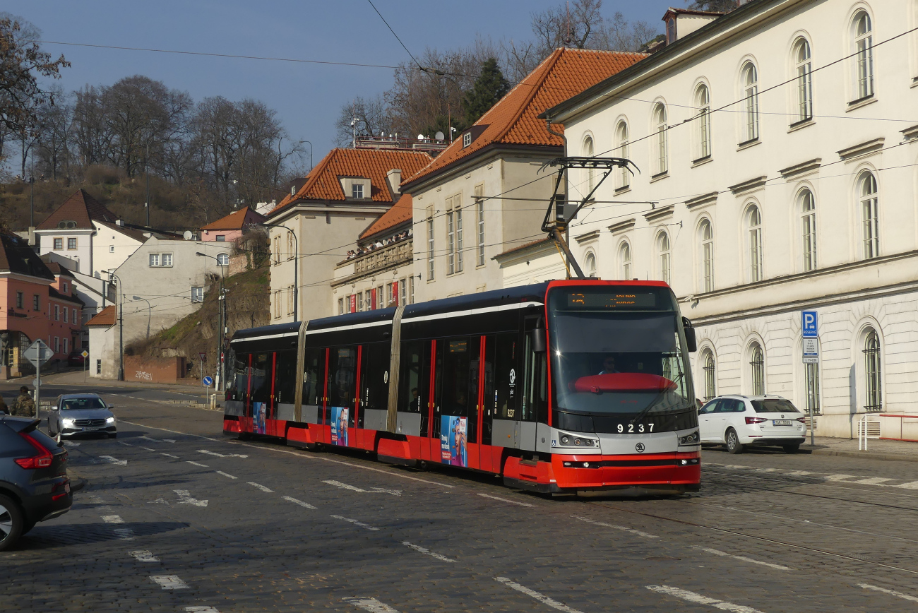 Прага, Škoda 15T3 ForCity Alfa Praha № 9237