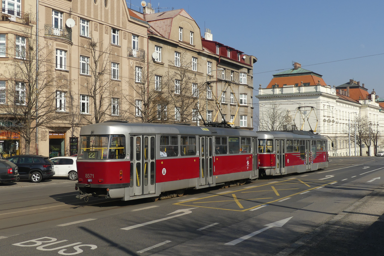 Prague, Tatra T3R.P N°. 8571