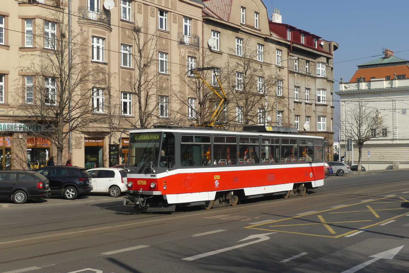 Прага, Tatra T6A5 № 8750