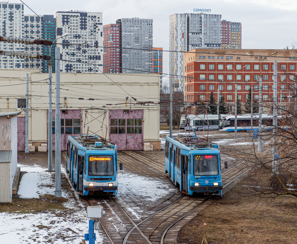 Москва, 71-134А (ЛМ-99АЭ) № 3031; Москва, 71-134А (ЛМ-99АЭ) № 3042