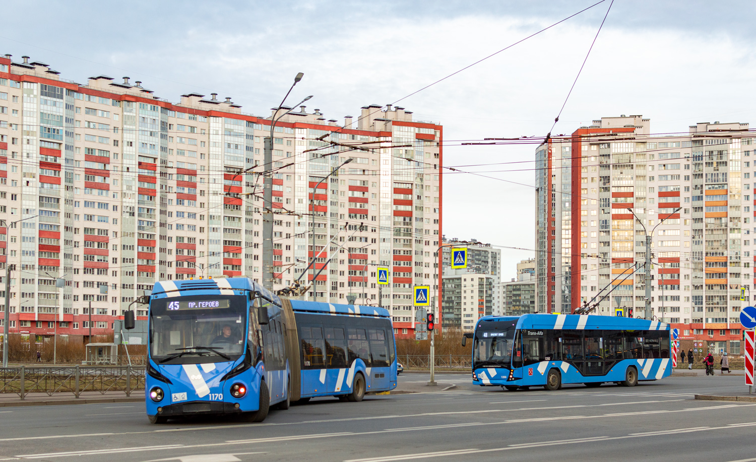 Санкт-Петербург, БКМ 433030 Vitovt Max II № 1170; Санкт-Петербург, ВМЗ-5298.01 «Авангард» № 1250