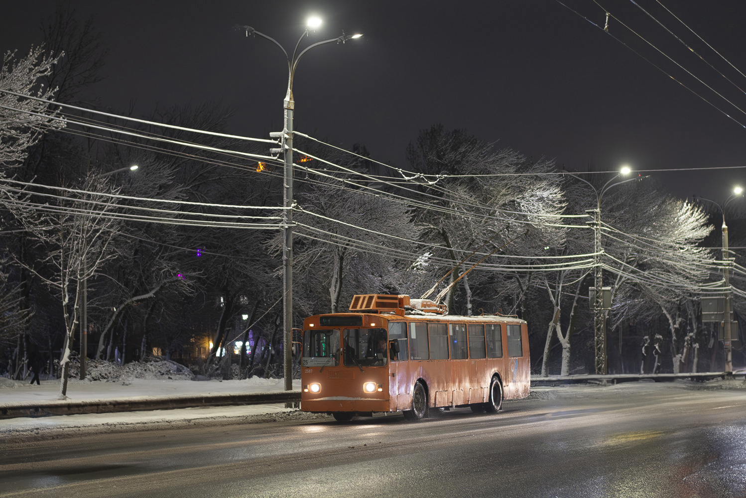 Ņižņij Novgorod, Nizhtroll (ZiU-682G) № 2587