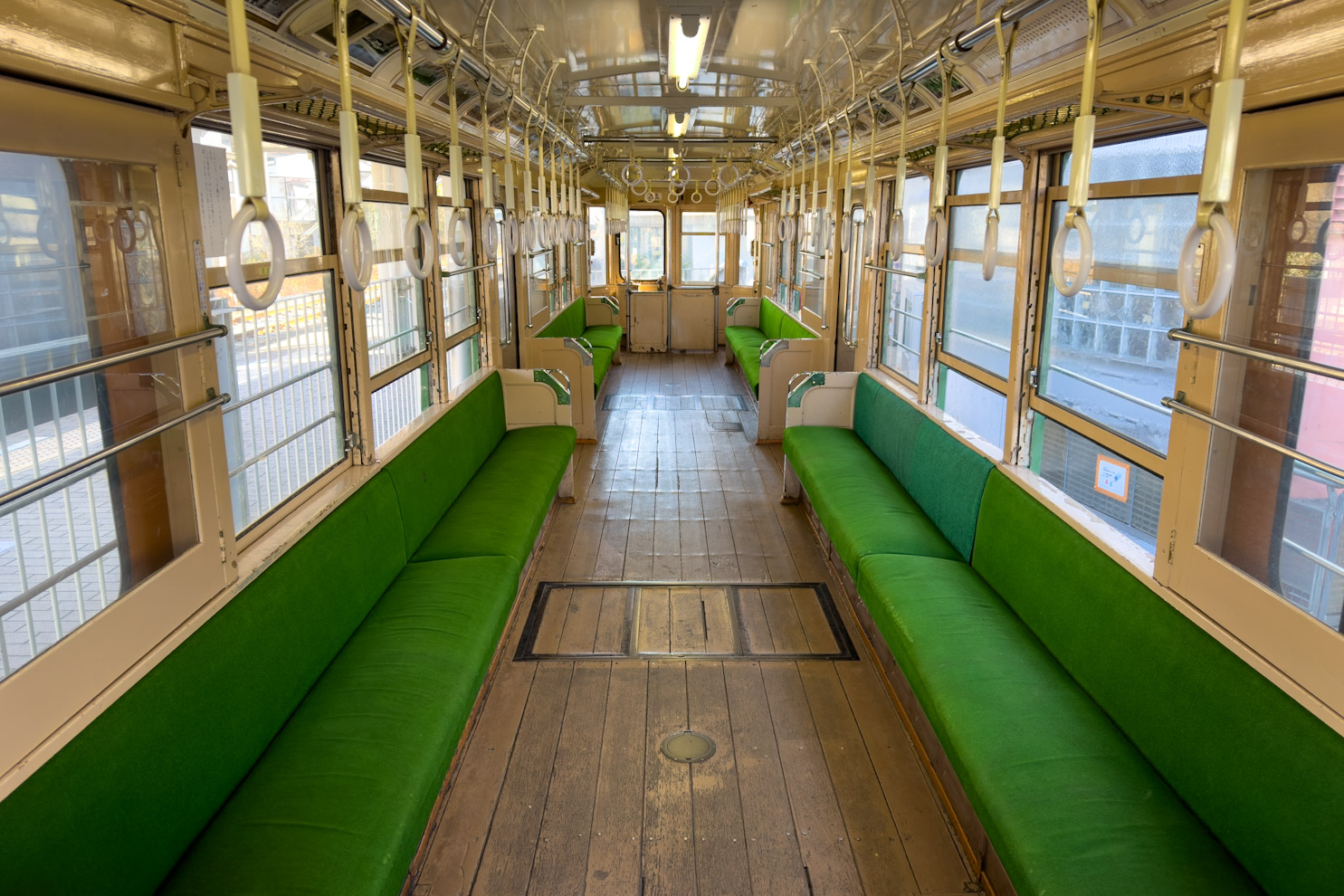 Токио, Kamata sharyo Deha 20 № 601 (DEHA 80)