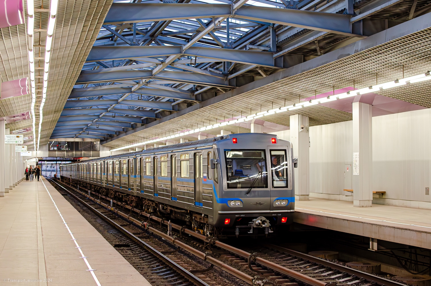 莫斯科, 81-717.6 # 27015